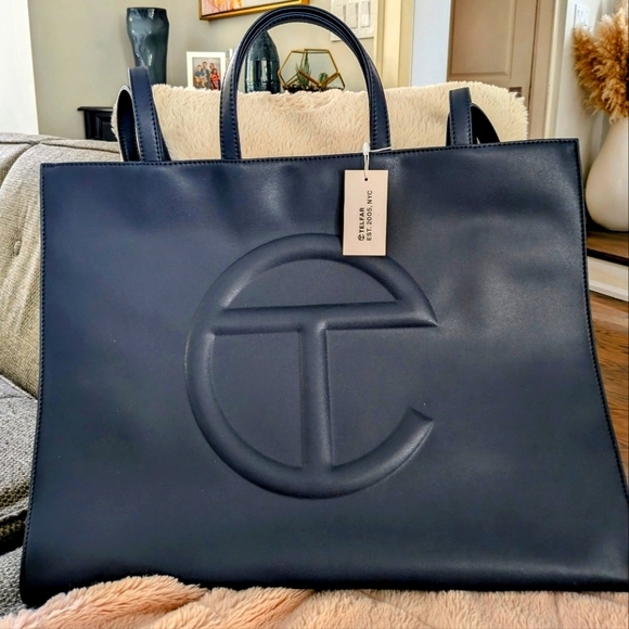 🔥RARE🔥  Telfar Shopping Tote Large in Navy - Picture 2 of 10